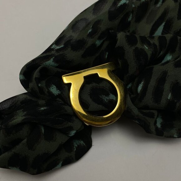 SALVATORE FERRAGAMO Gancini Scarf Ring Limited Edition - Picture 7 of 10
